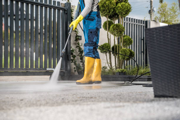 Best Playground Equipment Cleaning  in Hobart, WI